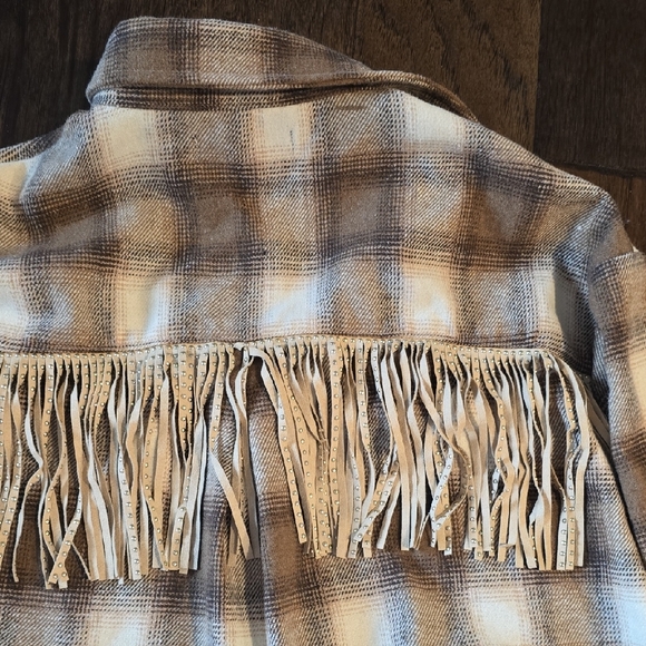 Fringe Shacket - Picture 3 of 4